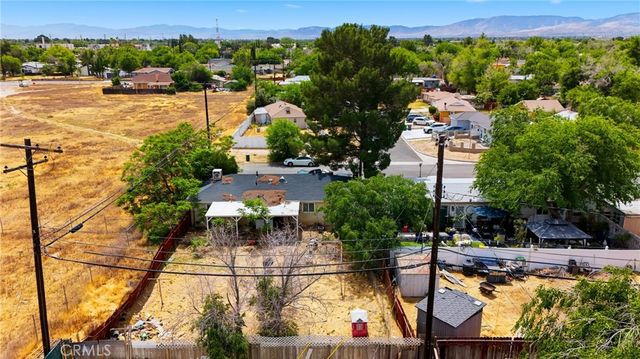 1103 W Milling, Lancaster, CA 93534