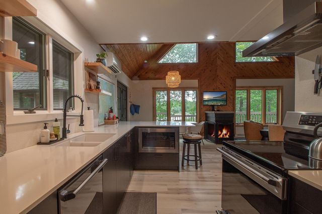 4291 Thunder Lake Lodge Drive NE, Remer, MN 56672