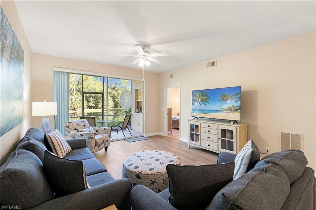 3245 Cypress Glen WAY 504, NAPLES, FL 34109 — photo 4