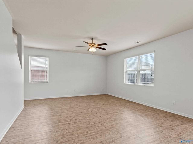 30057 Glenrose Way, Harvest, AL 35749