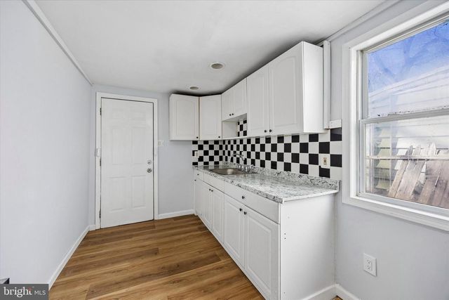 35 JERSEY ST, Trenton, NJ 08611