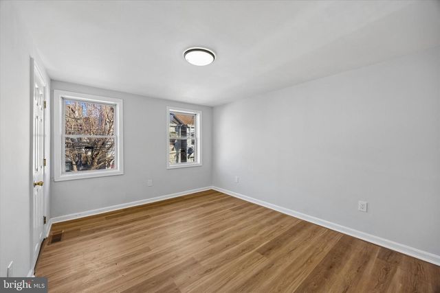 35 JERSEY ST, Trenton, NJ 08611