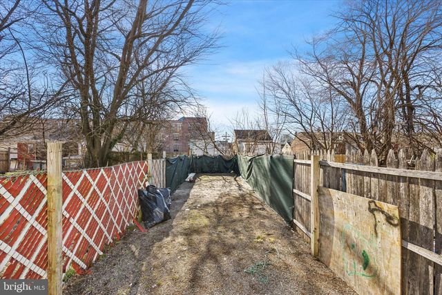 35 JERSEY ST, Trenton, NJ 08611