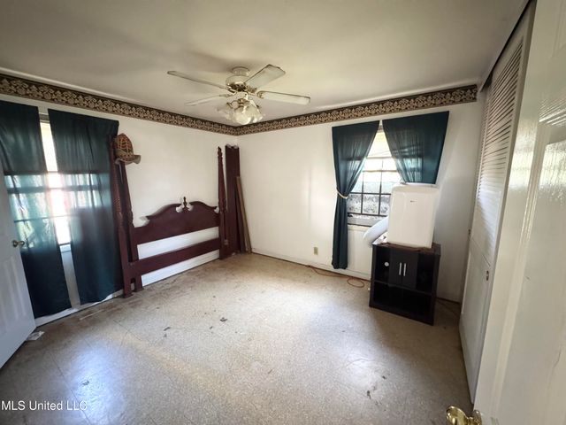 309 S Steele Avenue, Picayune, MS 39466