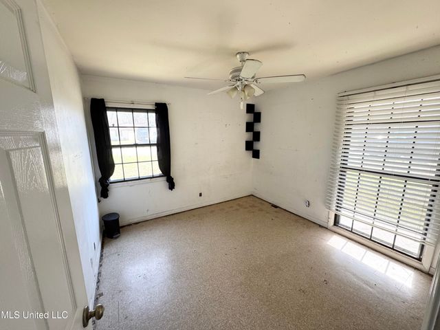 309 S Steele Avenue, Picayune, MS 39466