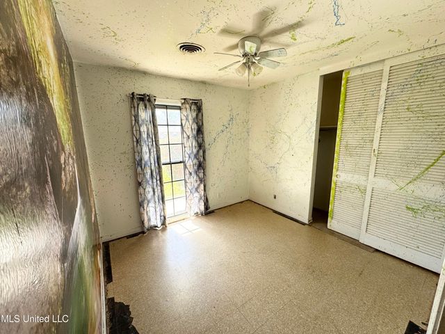 309 S Steele Avenue, Picayune, MS 39466