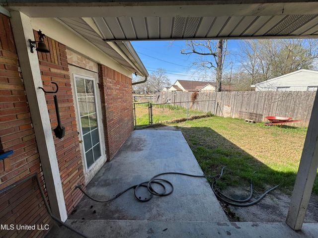 309 S Steele Avenue, Picayune, MS 39466