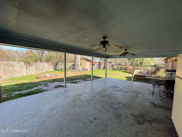 309 S Steele Avenue, Picayune, MS 39466
