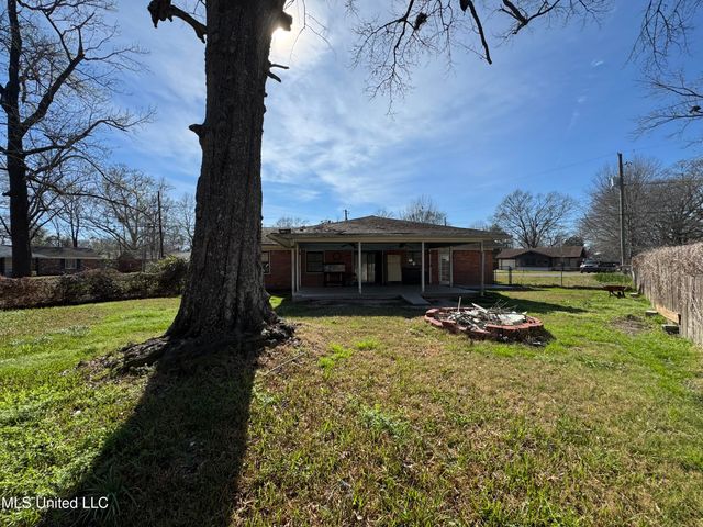 309 S Steele Avenue, Picayune, MS 39466
