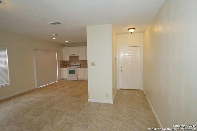 12816 HUNTSMAN LAKE DR, San Antonio, TX 78249