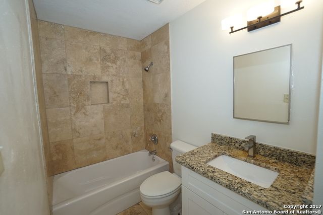 12816 HUNTSMAN LAKE DR, San Antonio, TX 78249