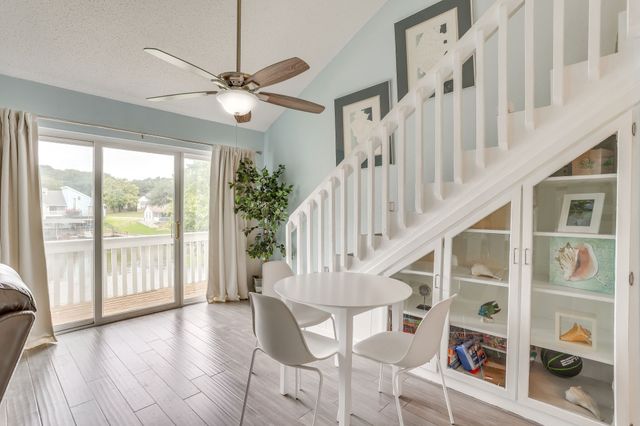 624 Harbor Circle, Azle, TX 76020