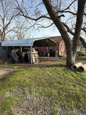 710 Whitney Street, Morgan, TX 76671