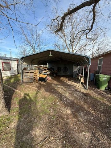 710 Whitney Street, Morgan, TX 76671