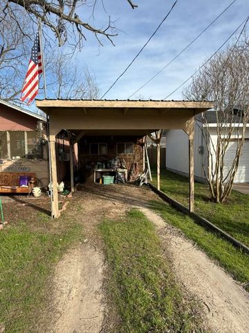 710 Whitney Street, Morgan, TX 76671