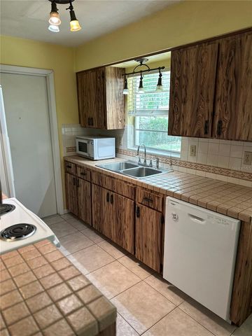 5301 NW 25TH PLACE, Gainesville, FL 32606