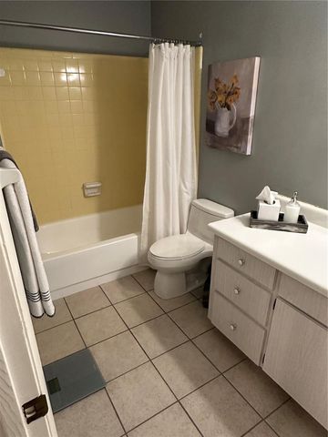 5301 NW 25TH PLACE, Gainesville, FL 32606