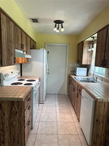 5301 NW 25TH PLACE, Gainesville, FL 32606