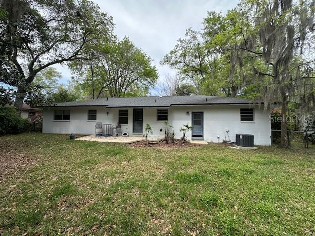 Image 23 of property listing at 5301 NW 25TH PLACE, Gainesville, FL 32606