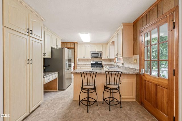 1103 Warren Avenue, Cary, NC 27511