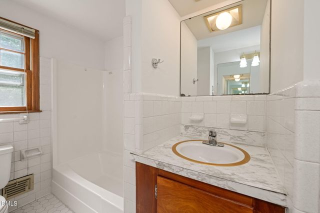 1103 Warren Avenue, Cary, NC 27511