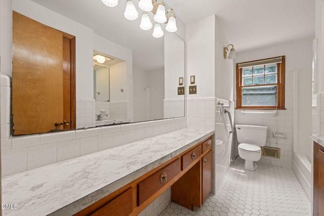 1103 Warren Avenue, Cary, NC 27511