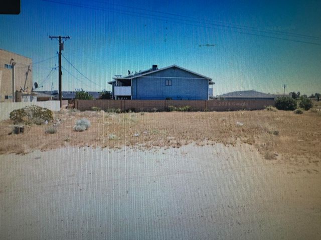 1 Lupine Loop Drive, California City, CA 93505