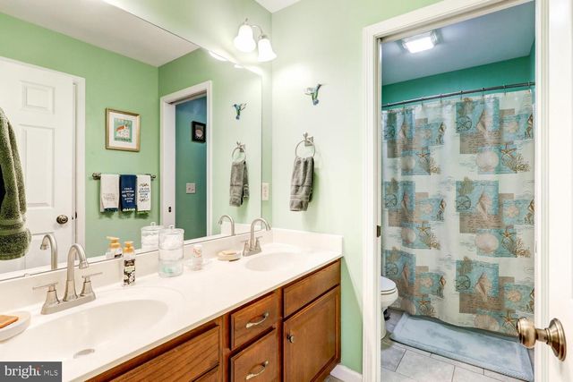 67 AGAPE DR, Ephrata, PA 17522