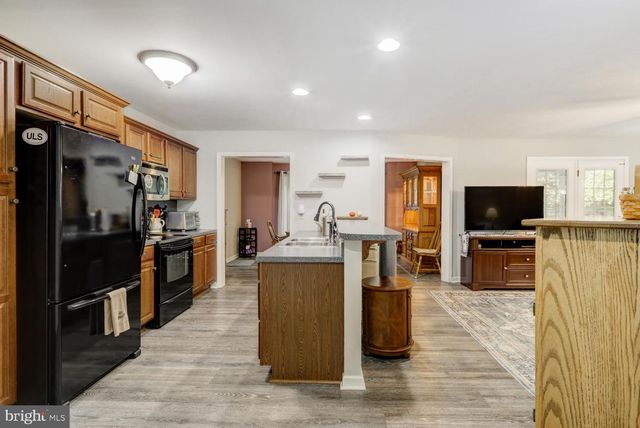67 AGAPE DR, Ephrata, PA 17522