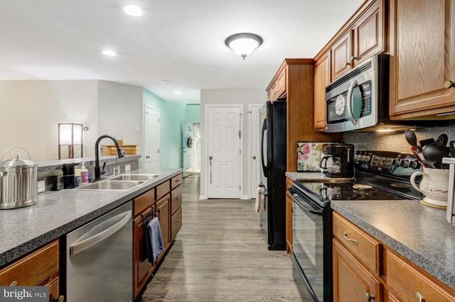 67 AGAPE DR, Ephrata, PA 17522