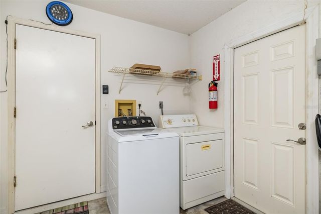 5462 CYNTHIA LANE, Sarasota, FL 34235