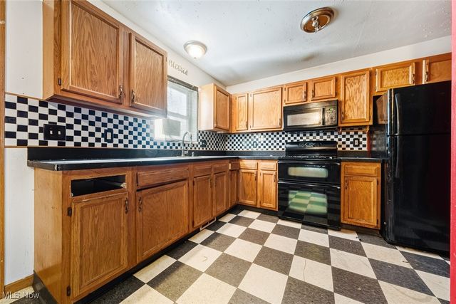 3143 W 71st Street, Cleveland, OH 44102