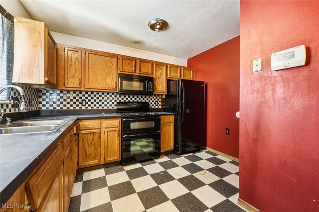 3143 W 71st Street, Cleveland, OH 44102