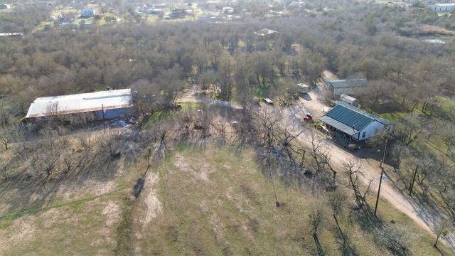 885 Longhollow RD, Dale, TX 78616