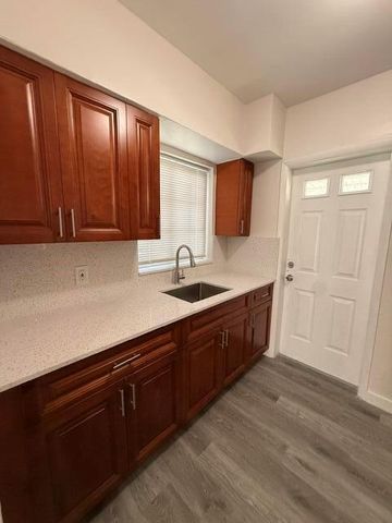 2802 SW 36th Avenue, Miami, FL 33133