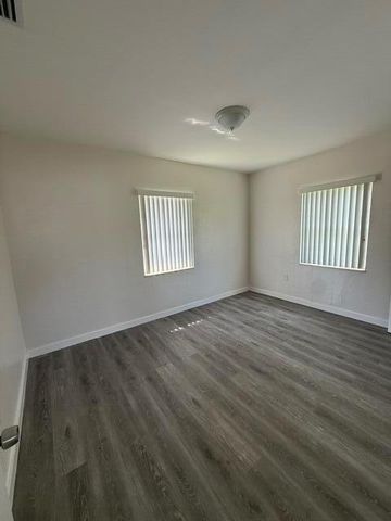 2802 SW 36th Avenue, Miami, FL 33133