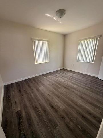2802 SW 36th Avenue, Miami, FL 33133