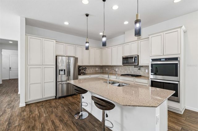 803 WINTERSIDE DRIVE, Apollo Beach, FL 33572