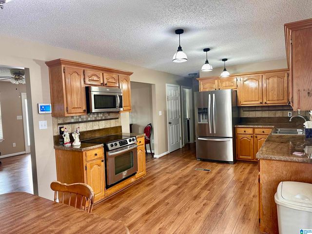 100 RIDGE LANE, Warrior, AL 35180