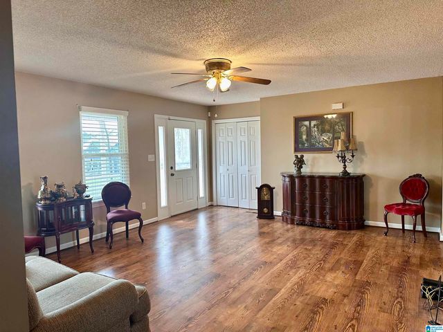 100 RIDGE LANE, Warrior, AL 35180