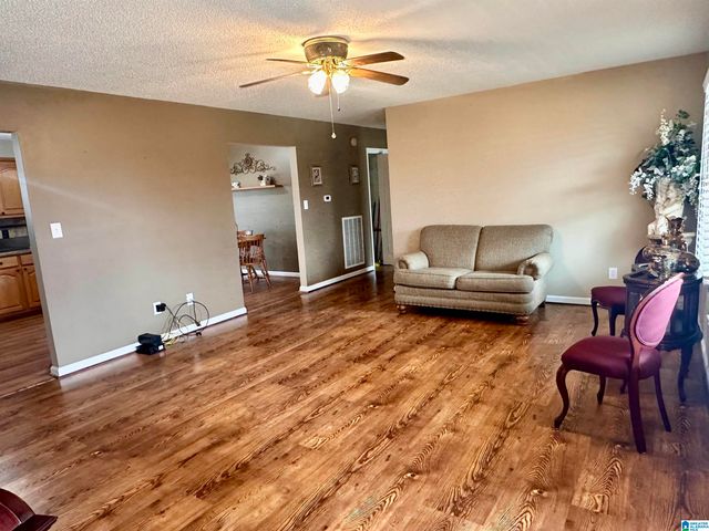 100 RIDGE LANE, Warrior, AL 35180