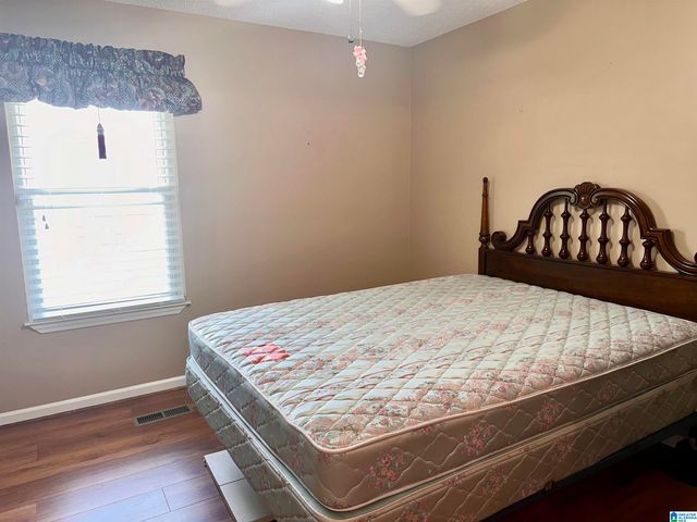 100 RIDGE LANE, Warrior, AL 35180