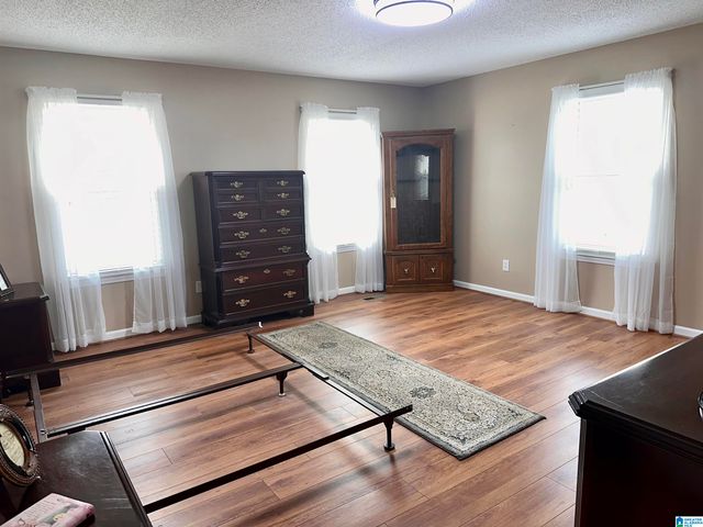 100 RIDGE LANE, Warrior, AL 35180