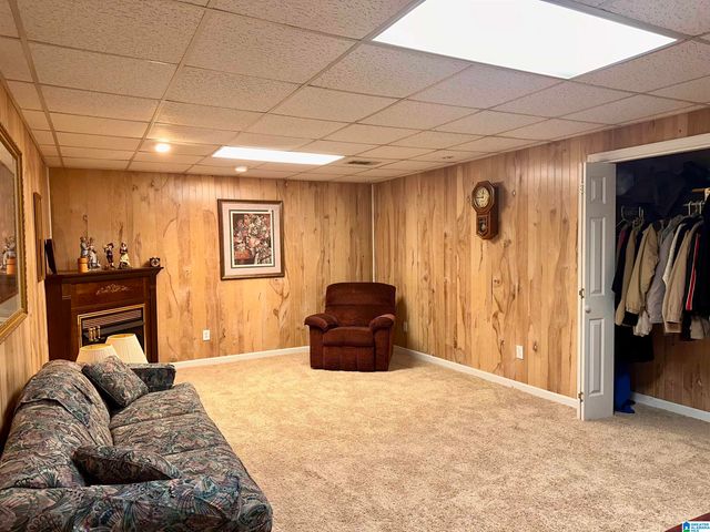 100 RIDGE LANE, Warrior, AL 35180