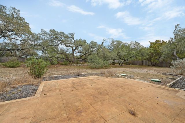 140 Barton Ranch CIR, Dripping Springs, TX 78620