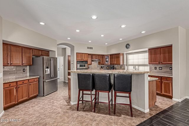 773 E GLACIER Drive, Chandler, AZ 85249