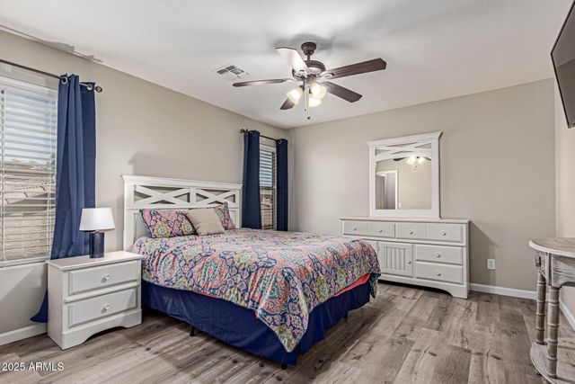 773 E GLACIER Drive, Chandler, AZ 85249