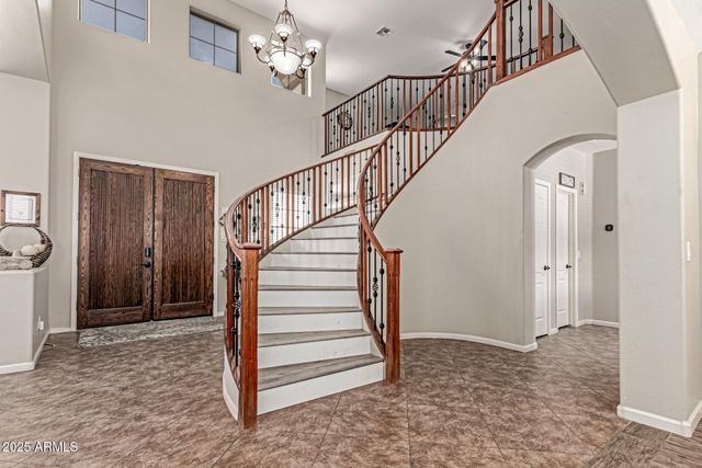 773 E GLACIER Drive, Chandler, AZ 85249