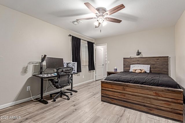 773 E GLACIER Drive, Chandler, AZ 85249