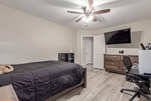 773 E GLACIER Drive, Chandler, AZ 85249